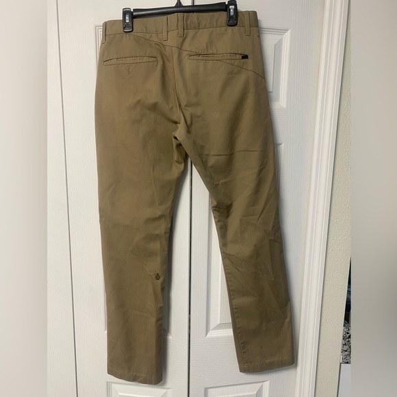 Volcom Corpo Class khaki pants size 32 - Picture 2 of 6
